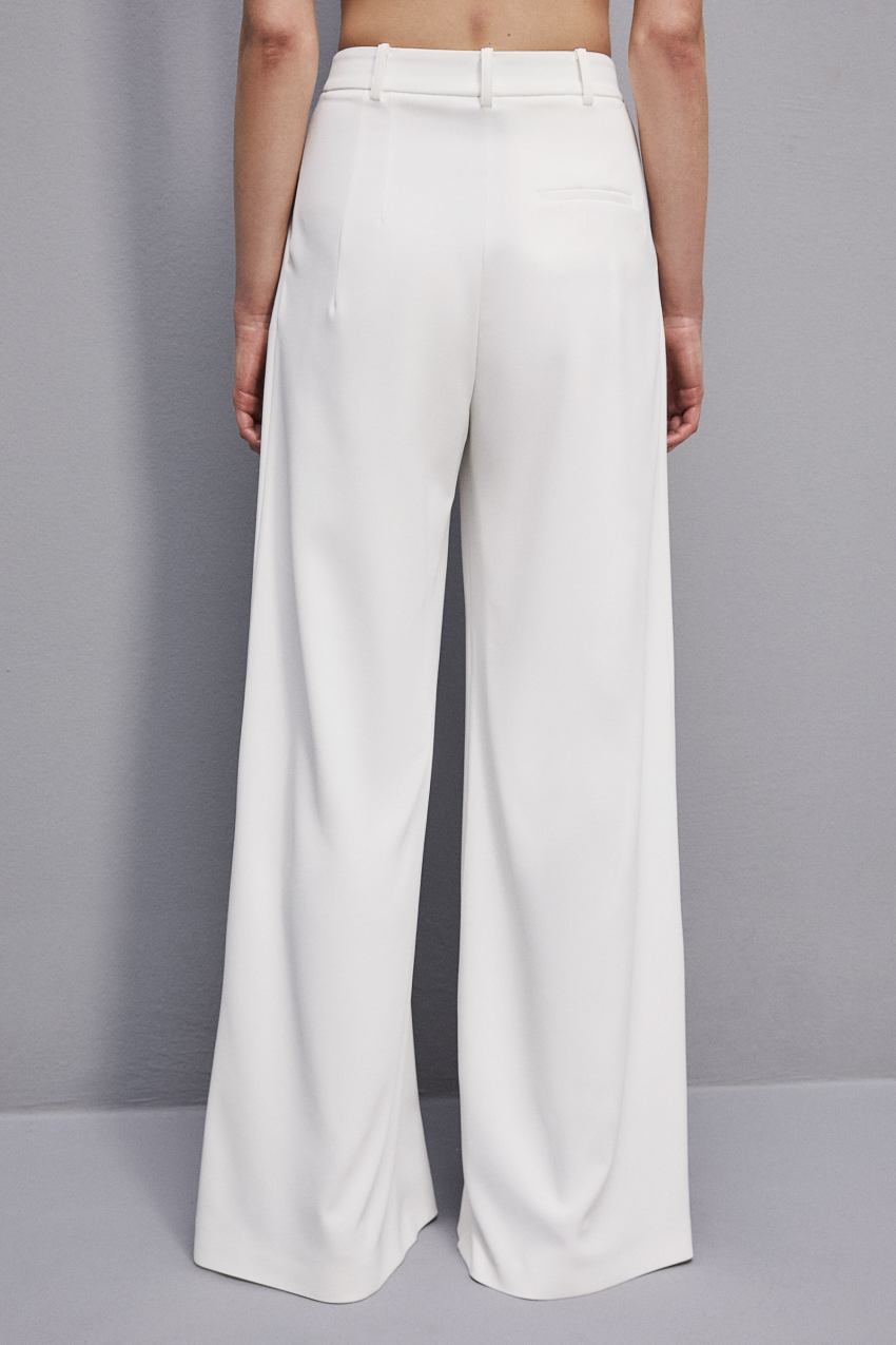 Patrizia Pepe Pleated Pants In Fluid Twill Fehér | GDQMP3207